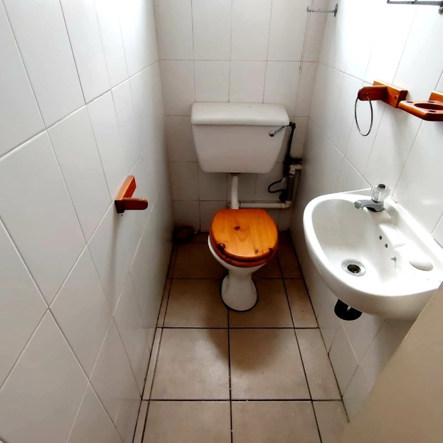 2 Bedroom Property for Sale in Quigney Eastern Cape